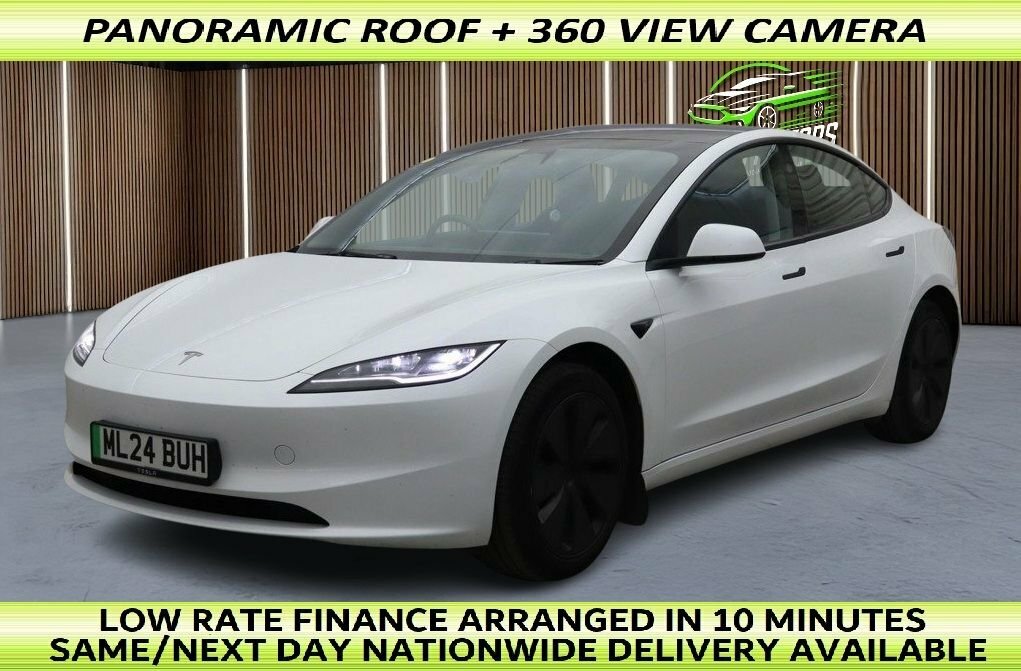 Tesla Model 3 Saloon White