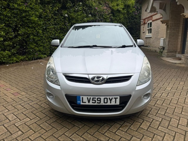 Hyundai I20 Comfort Silver #2