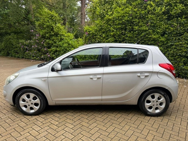 Hyundai I20 Comfort Silver #4