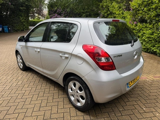 Hyundai I20 Comfort Silver #6
