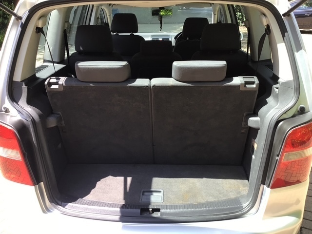 Volkswagen Touran 2.0 Tdi Se Red #12