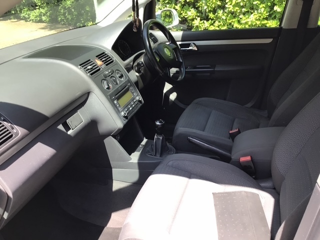 Volkswagen Touran 2.0 Tdi Se Red #9