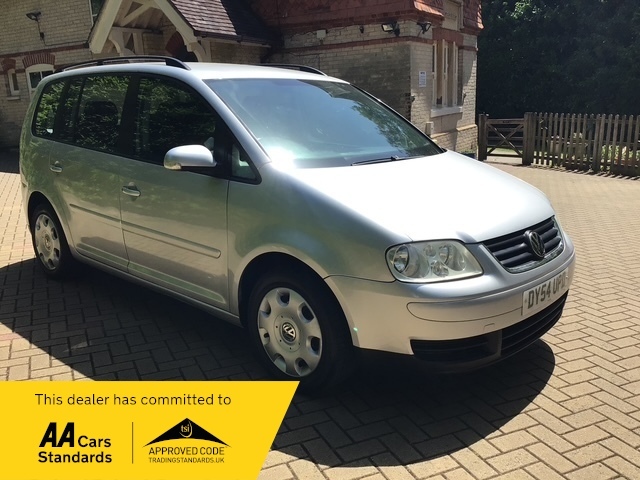 Volkswagen Touran 2.0 Tdi Se Red #1