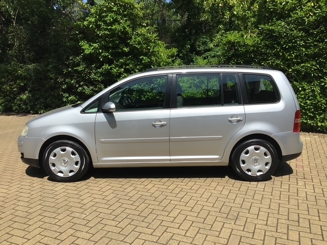 Volkswagen Touran 2.0 Tdi Se Red #4