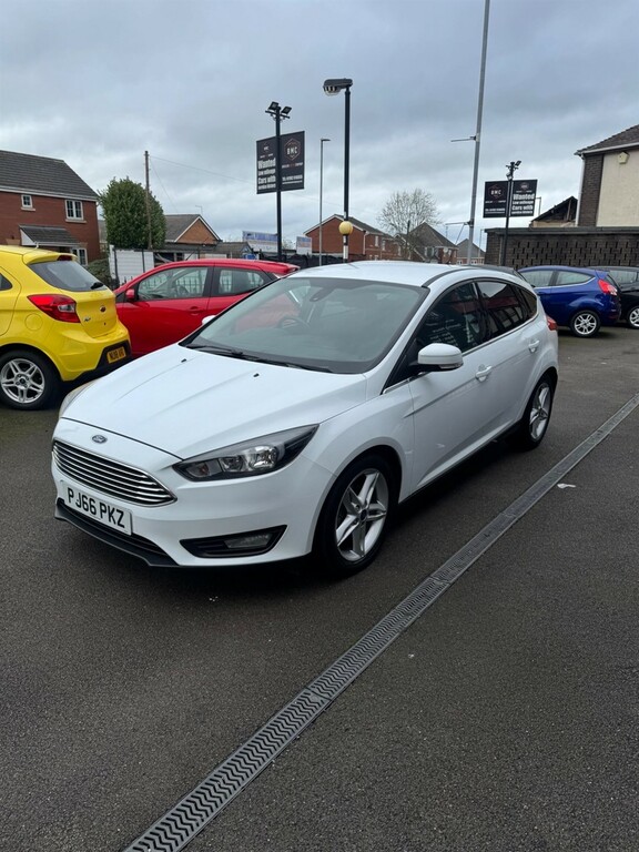 Ford Focus 1.0T Ecoboost Zetec Euro 6 Ss PJ66PKZ White #5