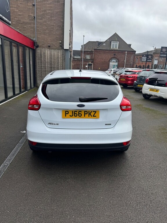 Ford Focus 1.0T Ecoboost Zetec Euro 6 Ss PJ66PKZ White #3