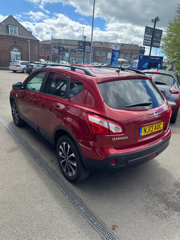 Nissan Qashqai 1.6 Dci 360 2Wd Euro 5 Ss Red #4