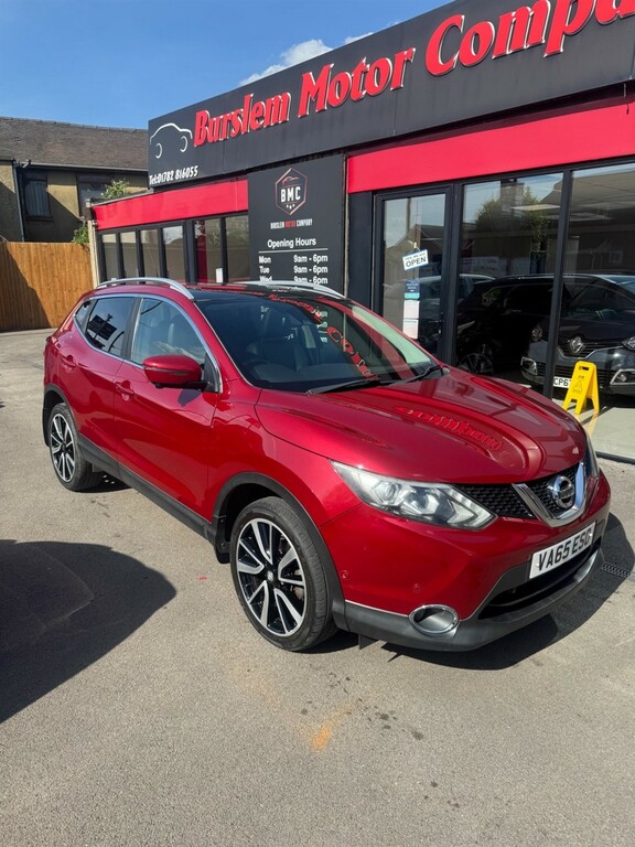 Nissan Qashqai 1.6 Dci Tekna 2Wd Euro 6 Ss Red