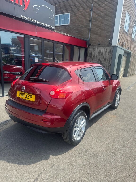 Nissan Juke 1.6 Acenta Euro 5 VN11XZP Red #2
