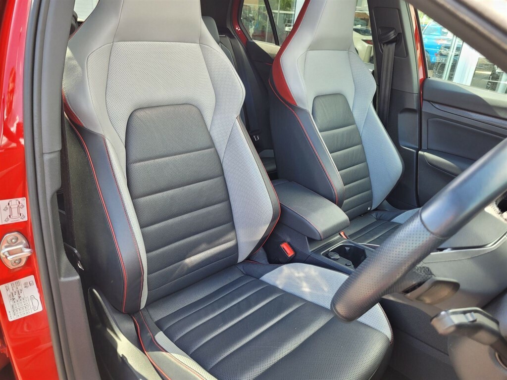 Volkswagen Golf 2.0 Tsi Gti Dsg Euro 6 Ss RV70SVD Red #2