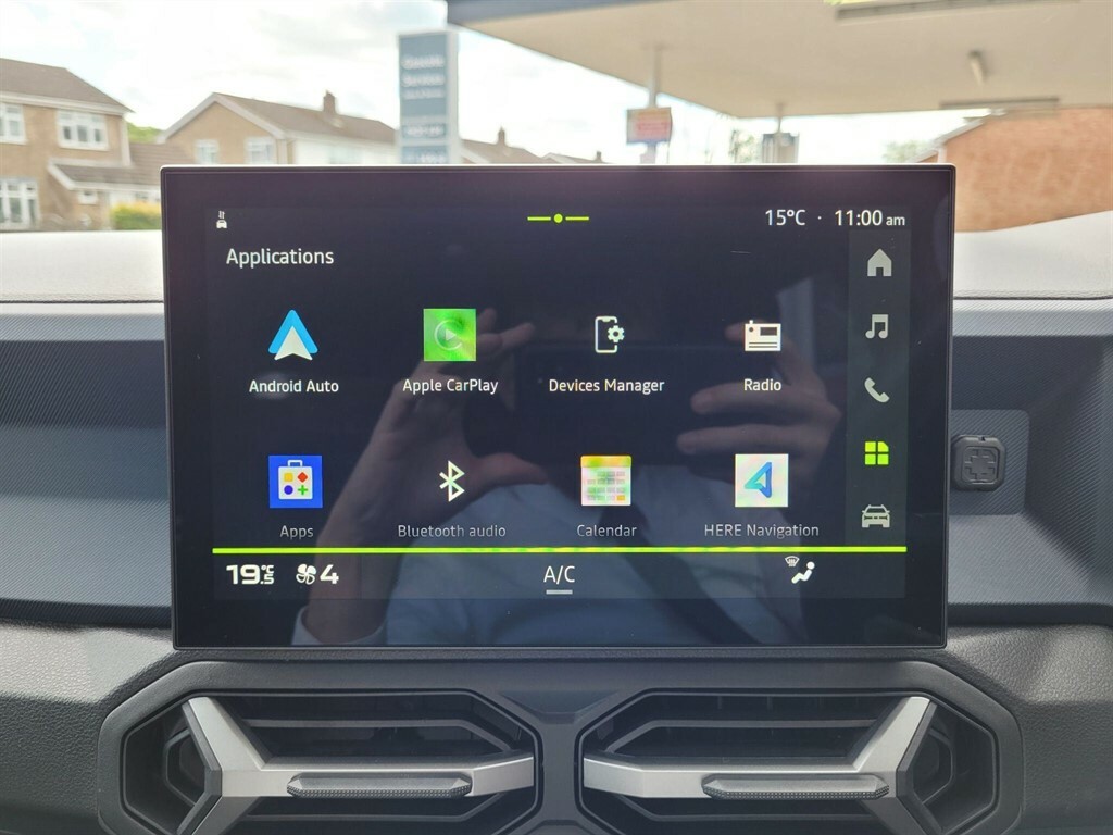 Dacia Duster 1.6 Hybrid Journey Euro 6 Ss NG74PPU Green #2