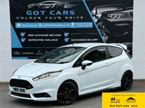 Ford Fiesta 1.6T Ecoboost St-2 White