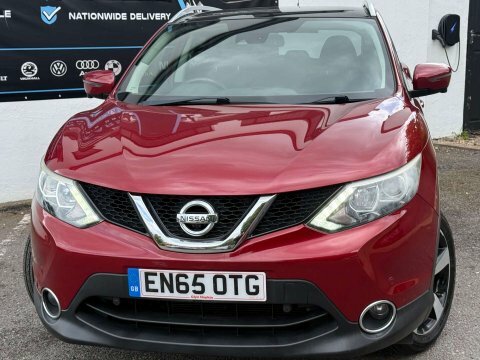 Nissan Qashqai 1.2 Dig-t N-connecta EN65OTG Red #5