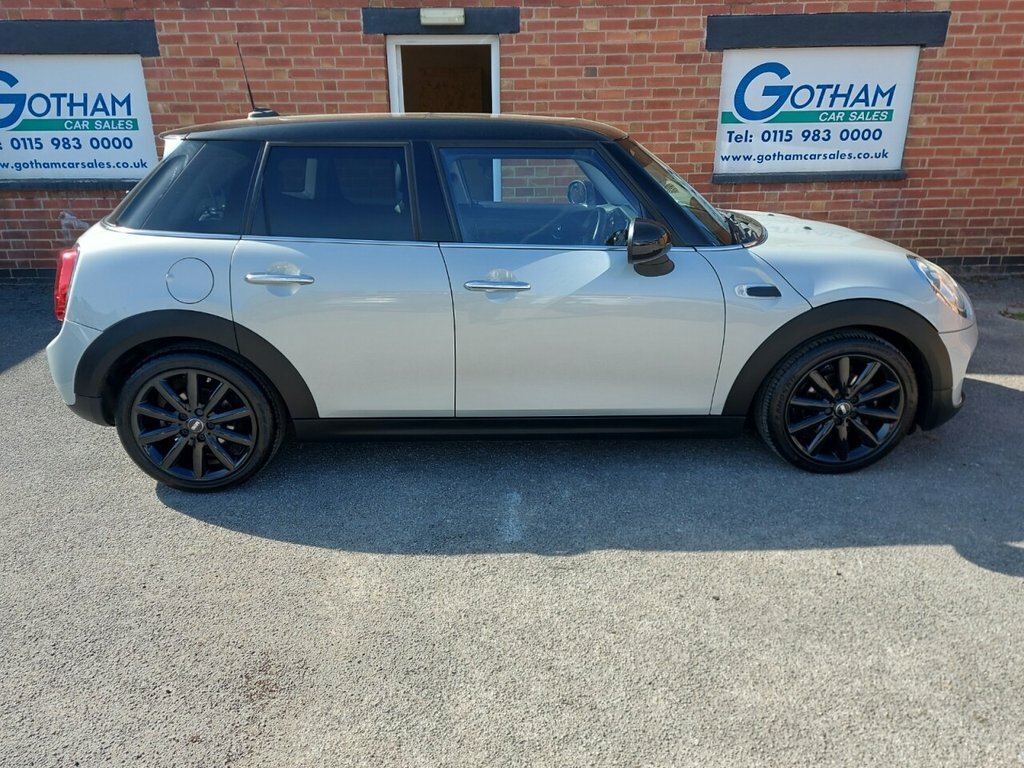 Mini Hatch 1.5L Cooper HK67GHZ Silver #2