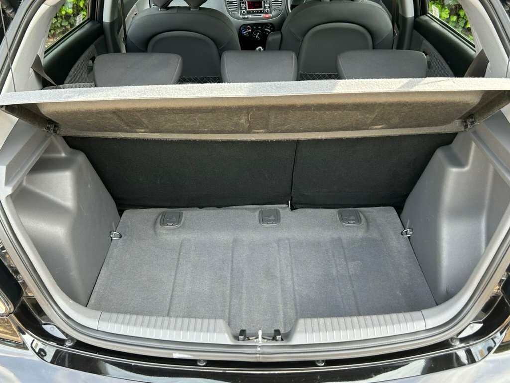Kia RIO 1.4 Graphite  #9
