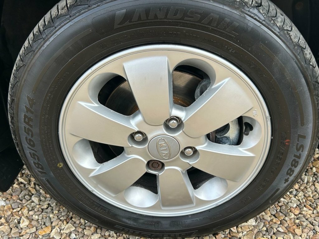 Kia RIO 1.4 Graphite  #37