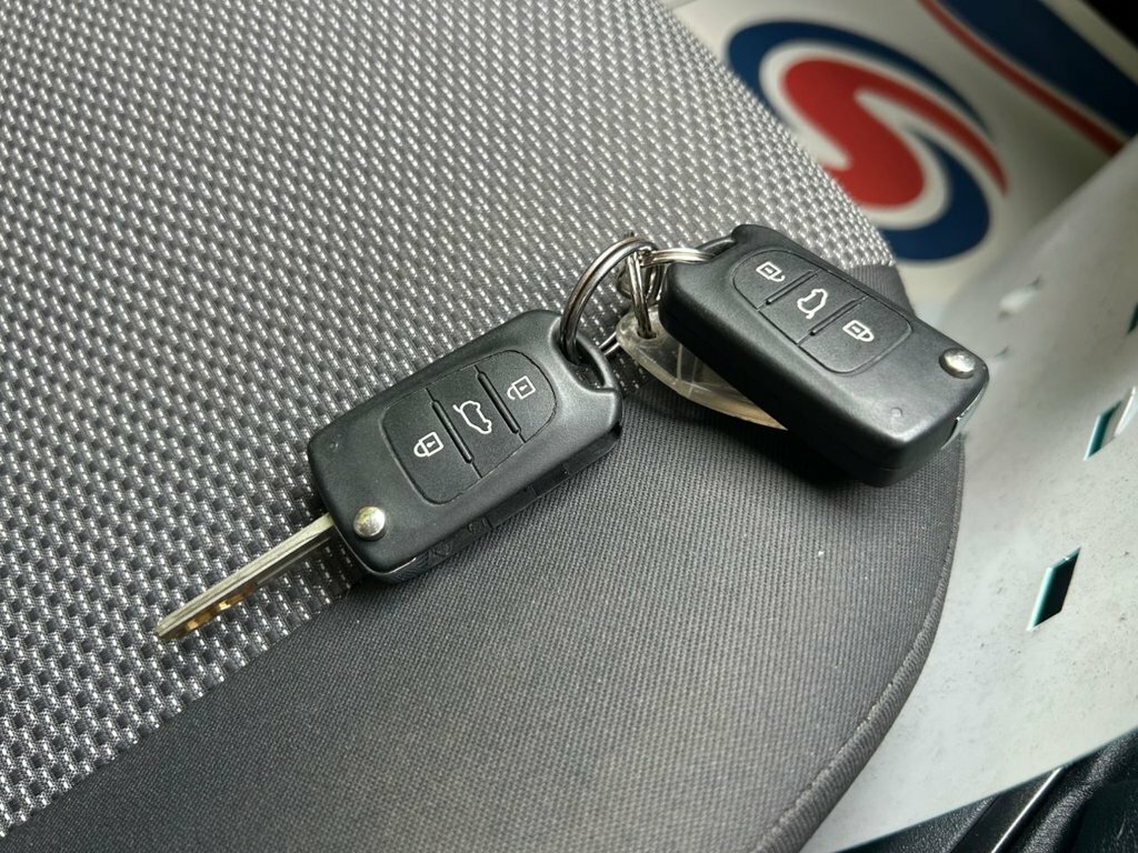 Kia RIO 1.4 Graphite  #38