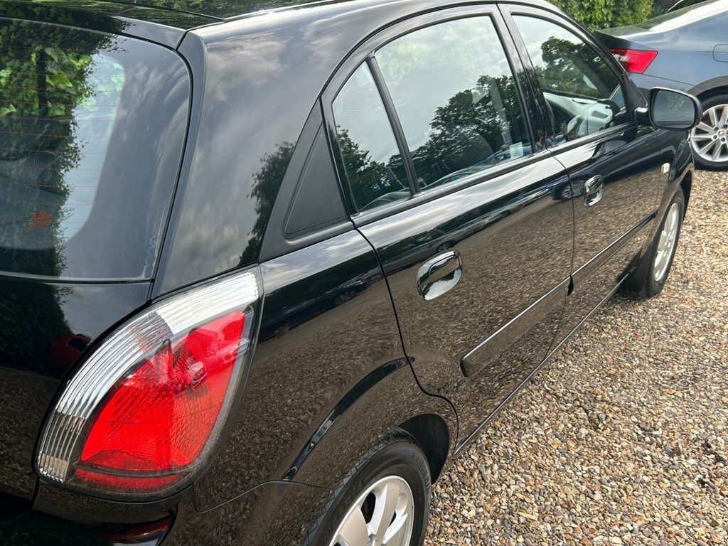 Kia RIO 1.4 Graphite  #35