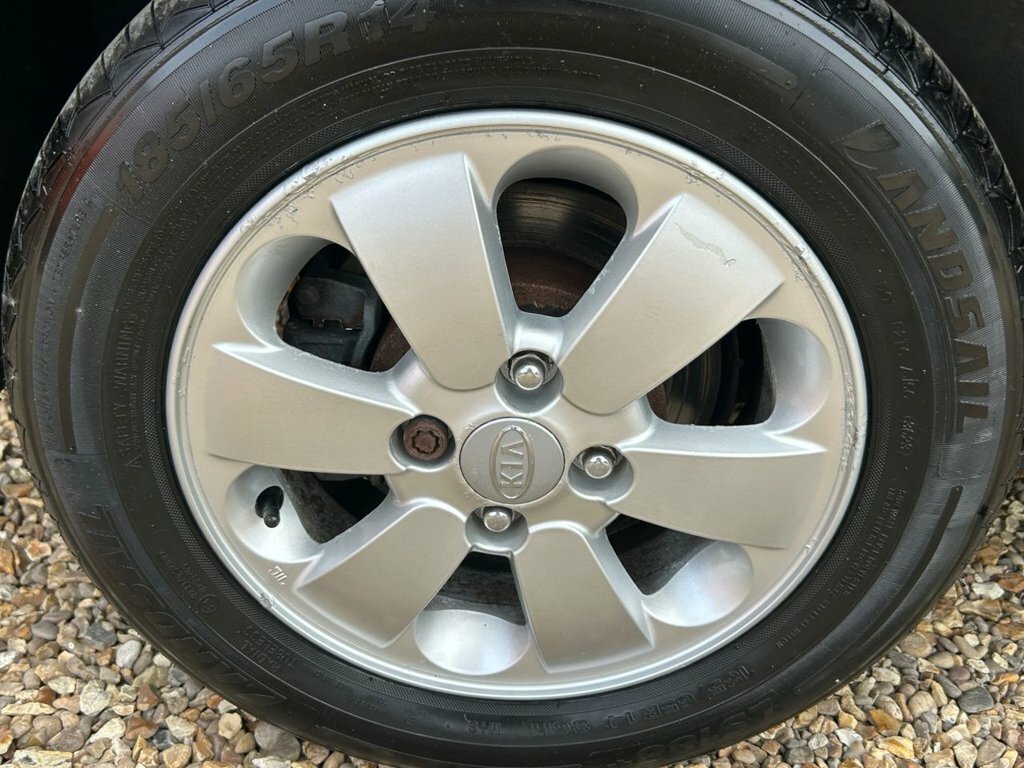 Kia RIO 1.4 Graphite  #8