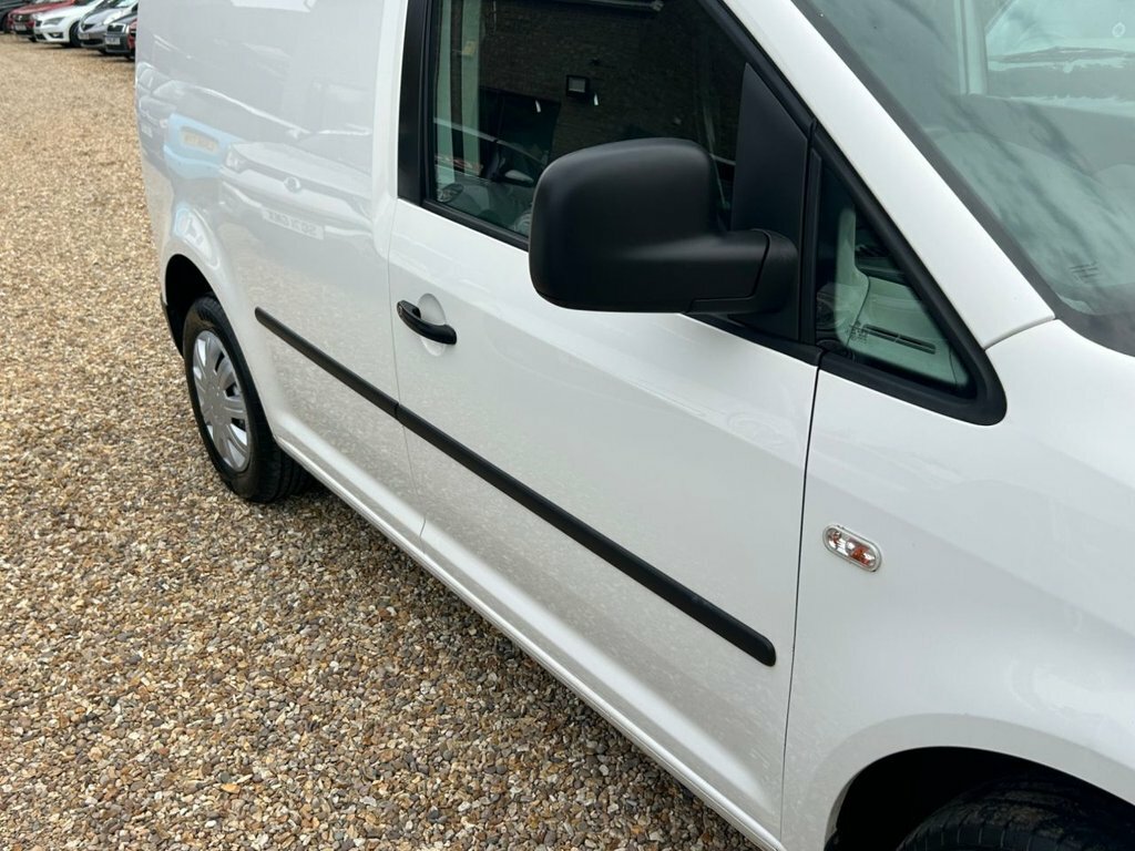 Volkswagen Caddy 1.6 C20 Tdi Bmt Highline 101 Bhp Red #41