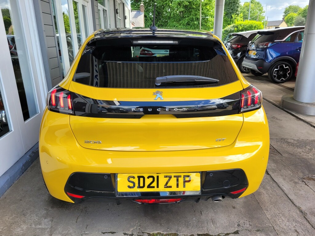 Peugeot 208 Hatchback 1.2 Puretech Gt 202121 SD21ZTP Yellow #2