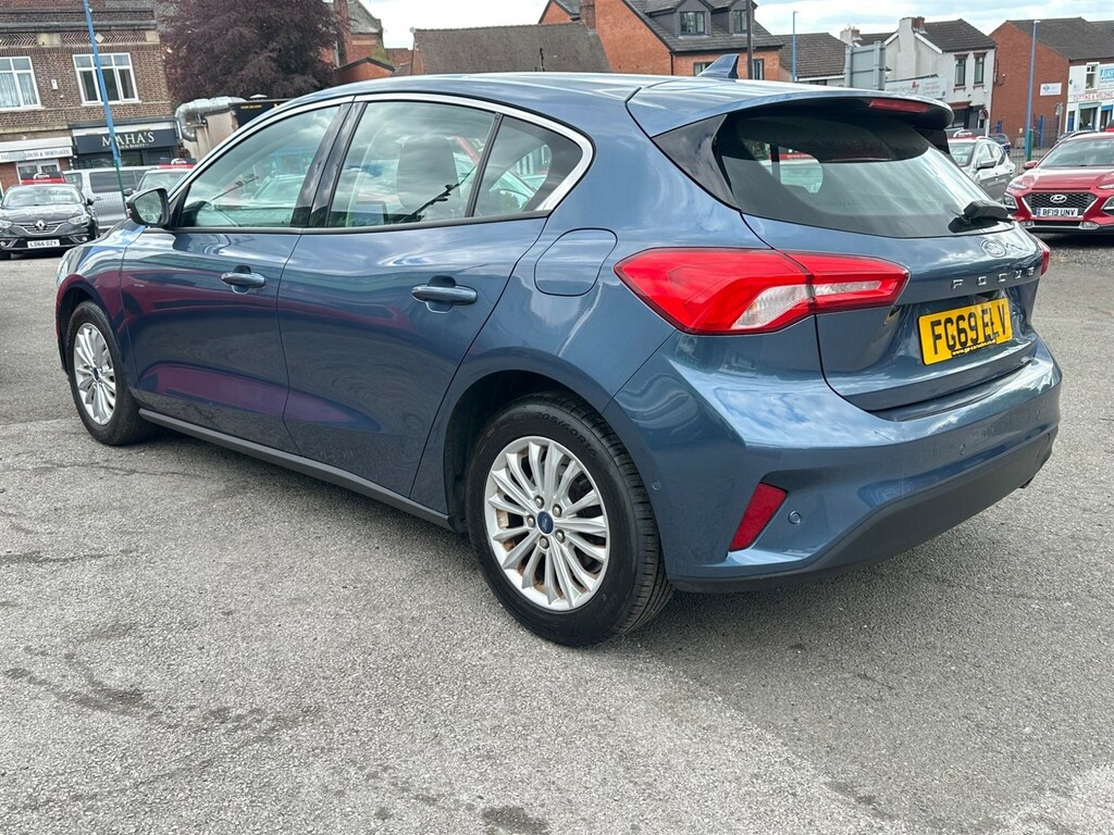 Ford Focus 1.0T Ecoboost Titanium Euro 6 Ss FG69ELV #4