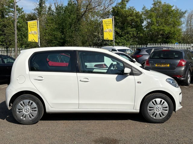 Volkswagen Up 1.0 Move Up Hatchback Euro 5 6 VO64ZPB White #4
