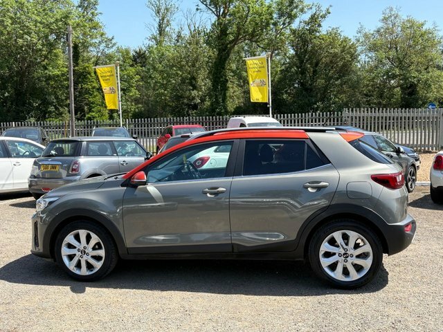 Kia Stonic 1.6 Crdi First Edition Suv Euro SD18ZYA Grey #6