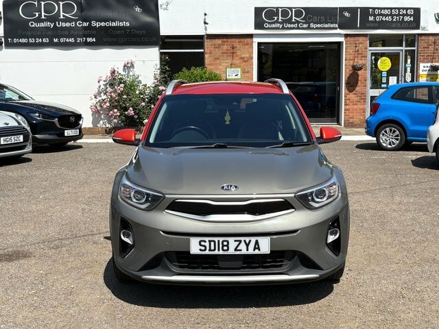 Kia Stonic 1.6 Crdi First Edition Suv Euro SD18ZYA Grey #3