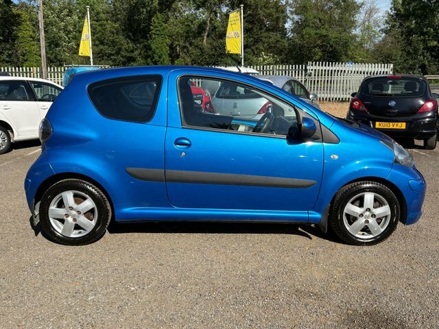 Toyota Aygo 1.0 Vvt-i Blue Hatchback Euro 4 YP10MHZ Blue #4
