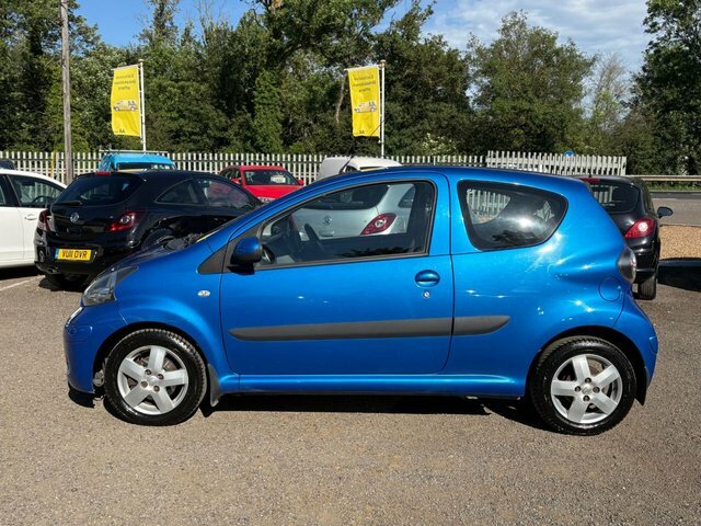 Toyota Aygo 1.0 Vvt-i Blue Hatchback Euro 4 YP10MHZ Blue #5