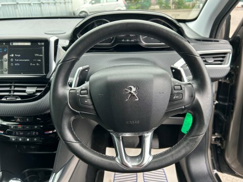 Peugeot e-2008 Sold White #20