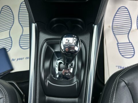 Peugeot e-2008 Sold White #24