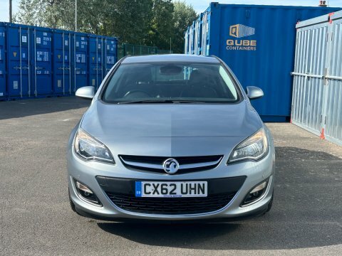 Vauxhall Astra Se 45 000 CX62UHN Silver #2