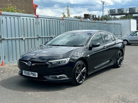 Vauxhall Insignia Sri Vx-line Nav Black