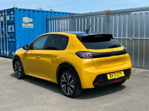 Peugeot 208 Puretech Gt S BV71ZTF Yellow #4