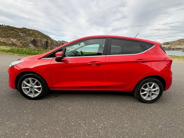 Ford Fiesta 1.0T Ecoboost Zetec Hatchback Eu SY18XNK Red #6