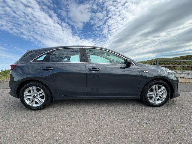 Kia Ceed 1.6 Crdi Eco 2 Hatchback Euro 6 EK69HFU Grey #5