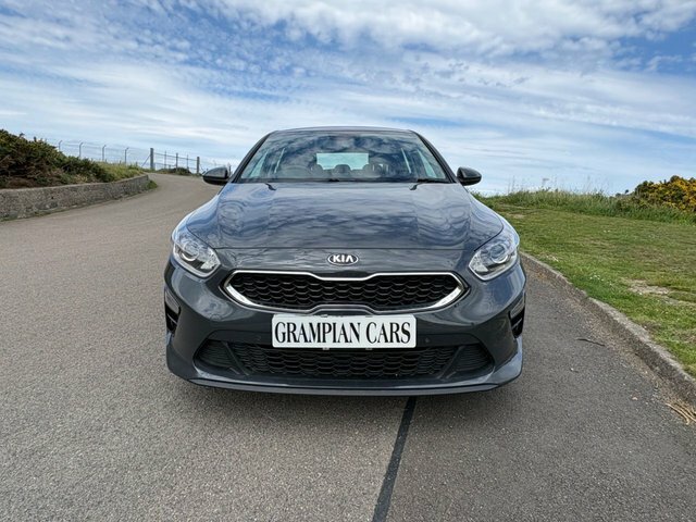 Kia Ceed 1.6 Crdi Eco 2 Hatchback Euro 6 EK69HFU Grey #4