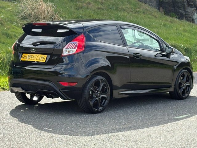 Ford Fiesta 1.6T Ecoboost St-1 Hatchback Eur SK66UYR Black #2