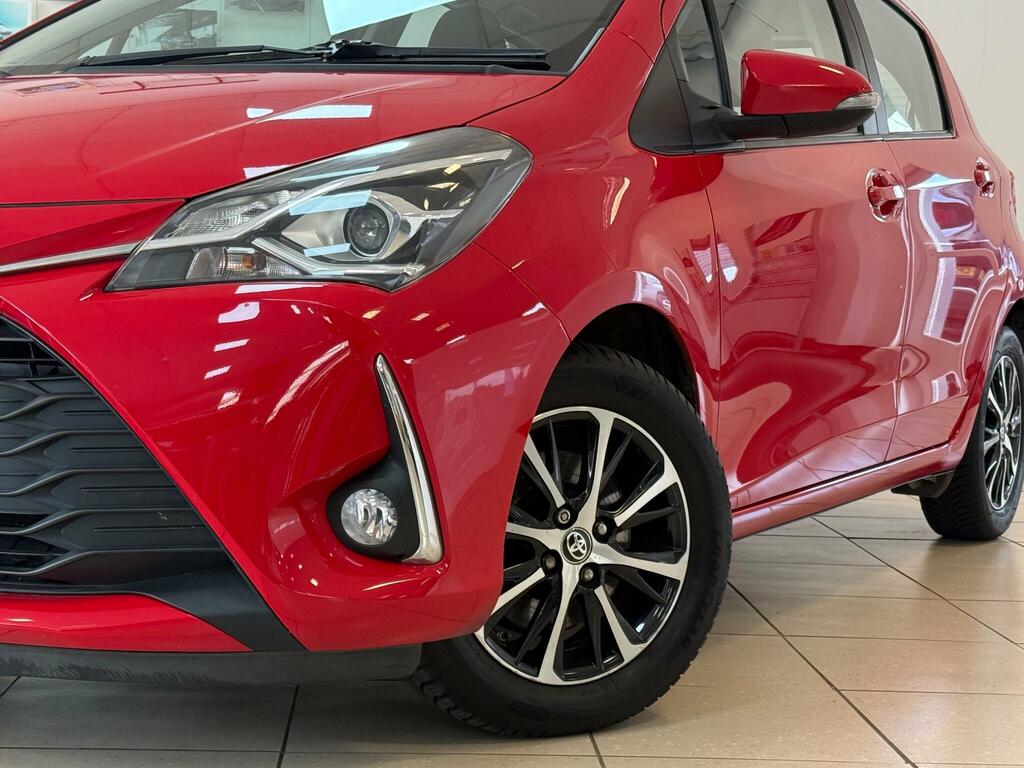 Toyota Yaris 1.5 Vvt-i Icon Tech Euro 6 GC19NZY Red #6