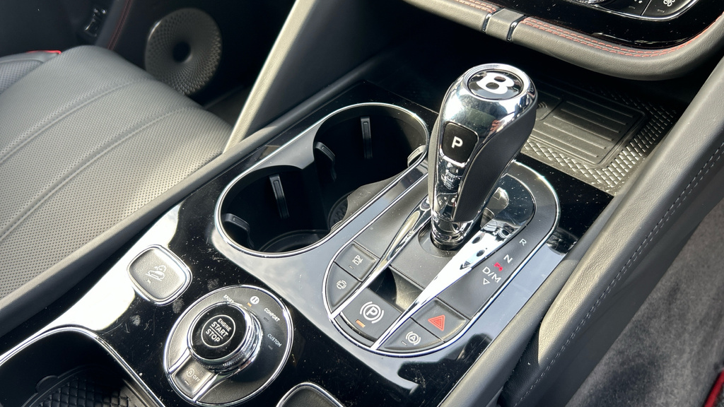 Bentley Bentayga S Black Edition Touring Vat Q White #3