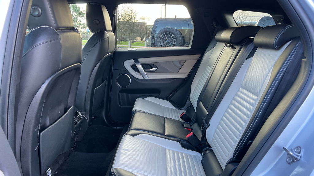 Land Rover Discovery Sport R-dynamic Se LN69XMC Silver #4