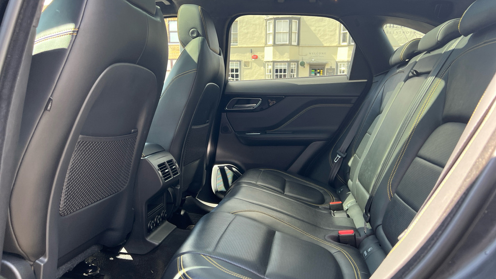 Jaguar F-Pace 300 Sport RE69WWA Black #4