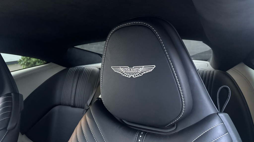 Aston Martin DB11 4.0L V8 Coupe Black #5