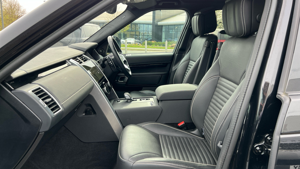 Land Rover Discovery R-dynamic Hse LT73DXP Black #3