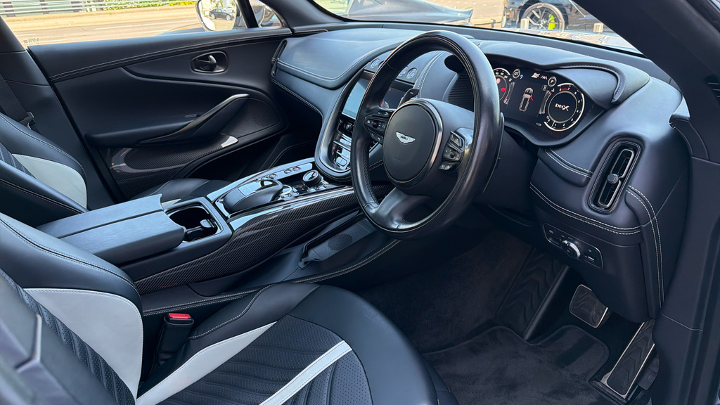 Aston Martin DBX 4.0L V8 707 EN73TOH Silver #3