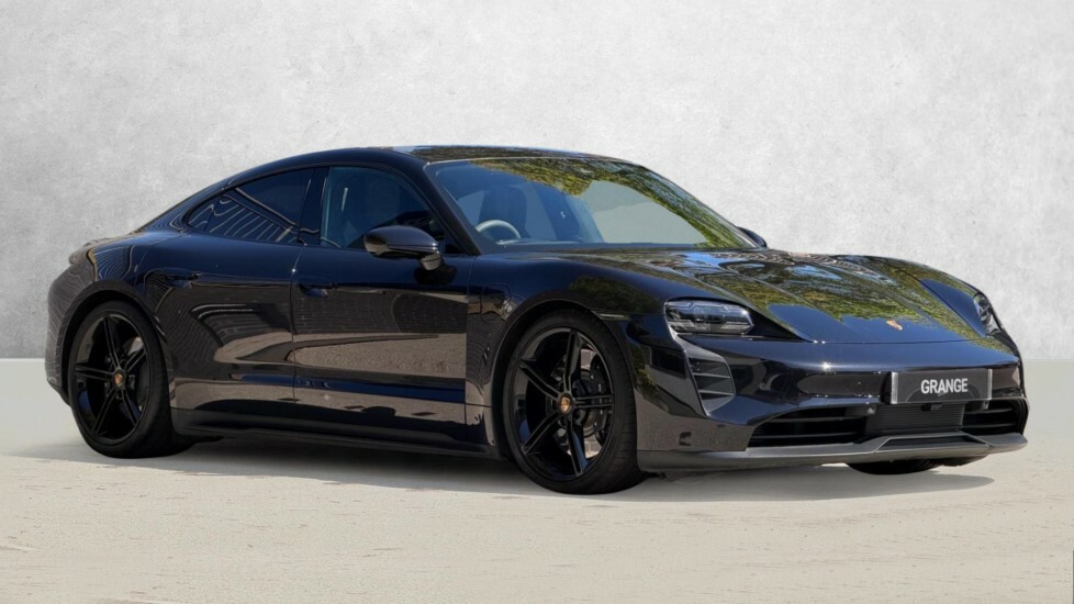 Porsche Taycan 440Kw Gts 93Kwh Black