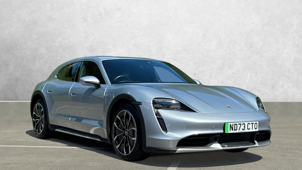 Porsche Taycan Cross Turismo 500Kw Turbo 93Kwh Silver
