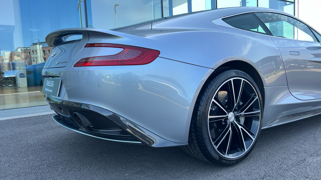 Aston Martin Vanquish V12 Grey #19